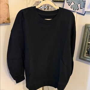 Lululemon oversized crew sweatshirt. Size 8